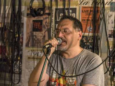 Il 45enne cantante Gaetano Quarta
